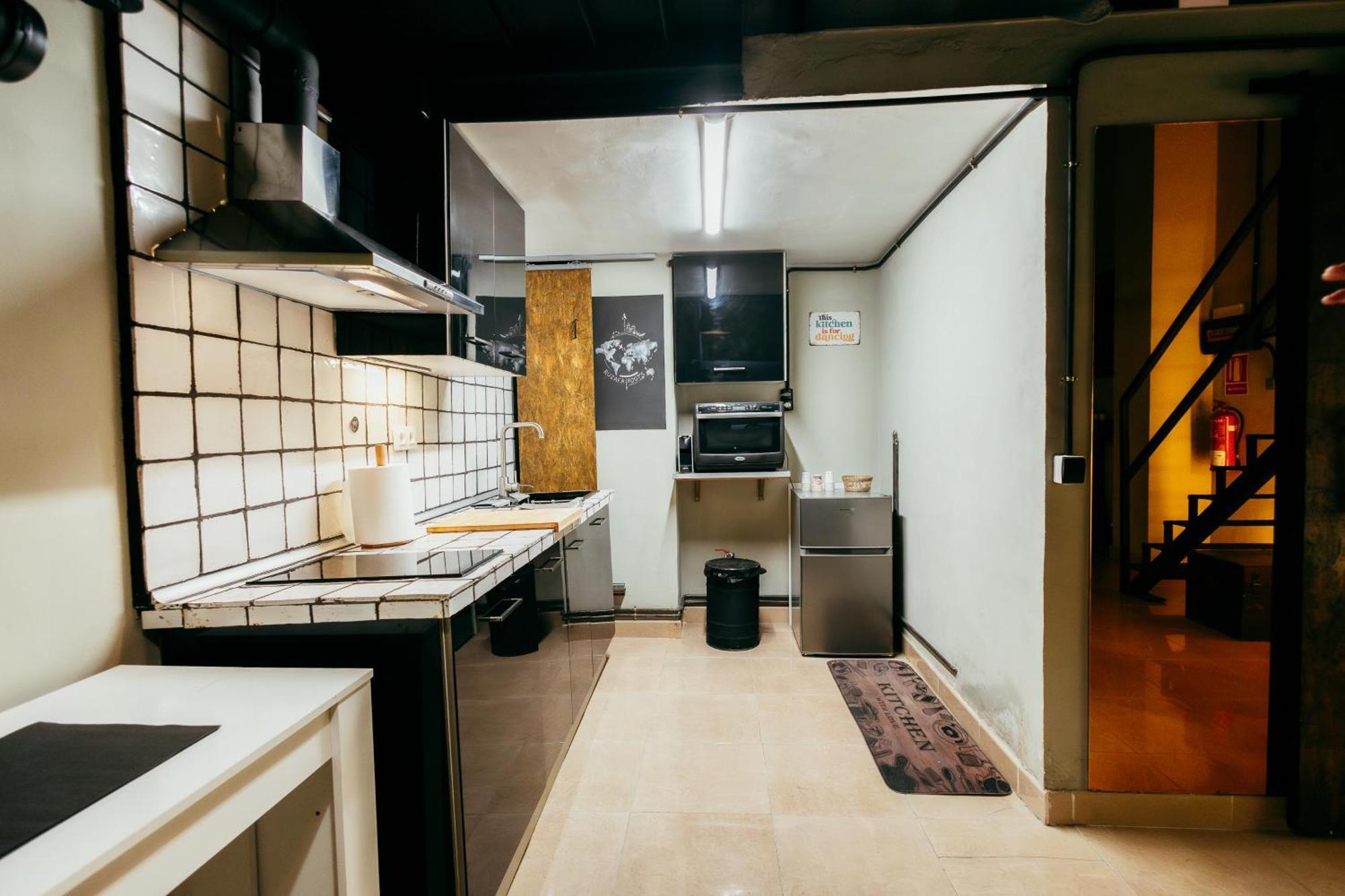 Ruzafa Roots, 12 Min To Centre, Smart Tv, Wine Apartment Valencia