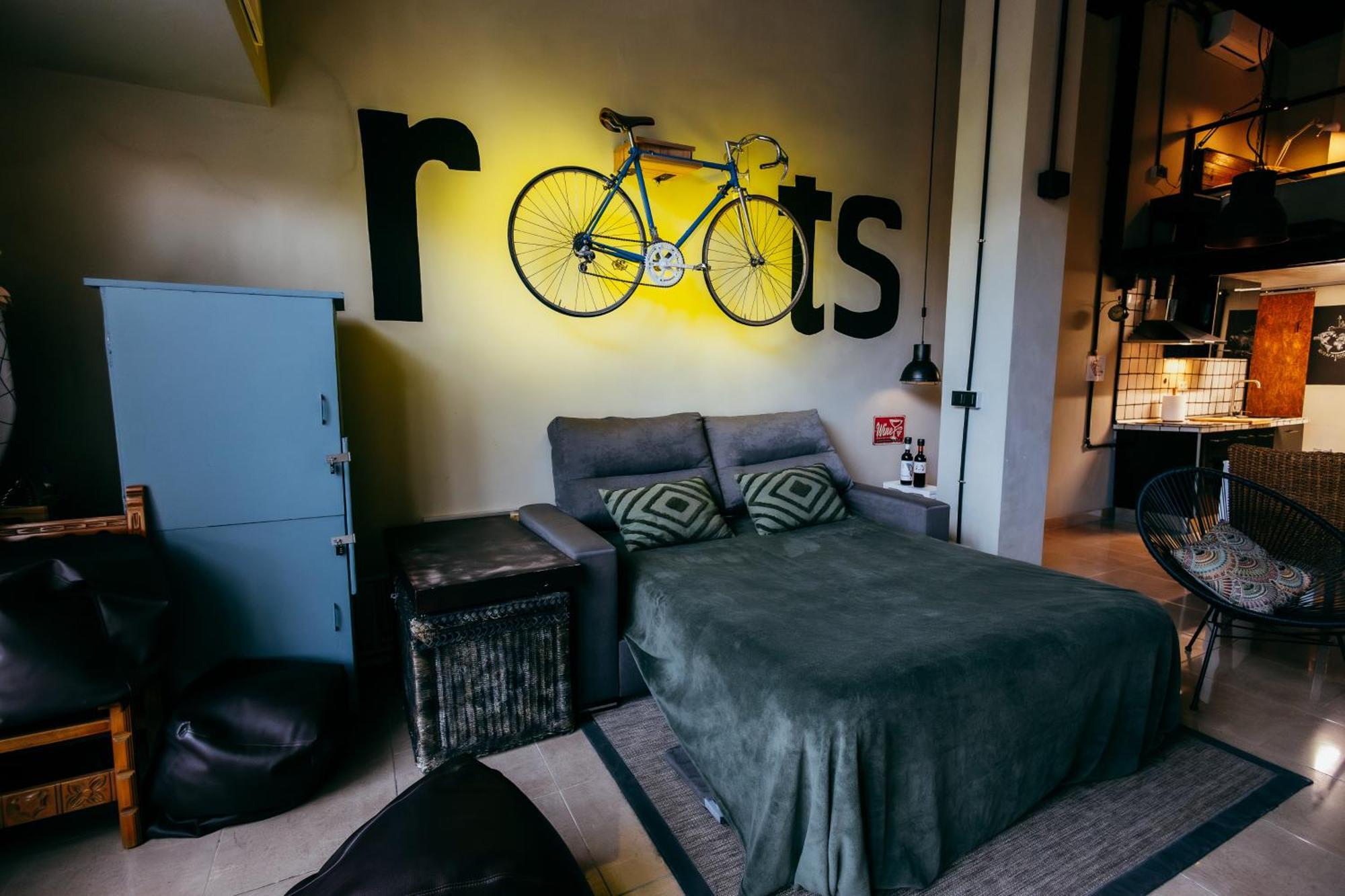 Ruzafa Roots, 12 Min To Centre, Smart Tv, Wine Appartement